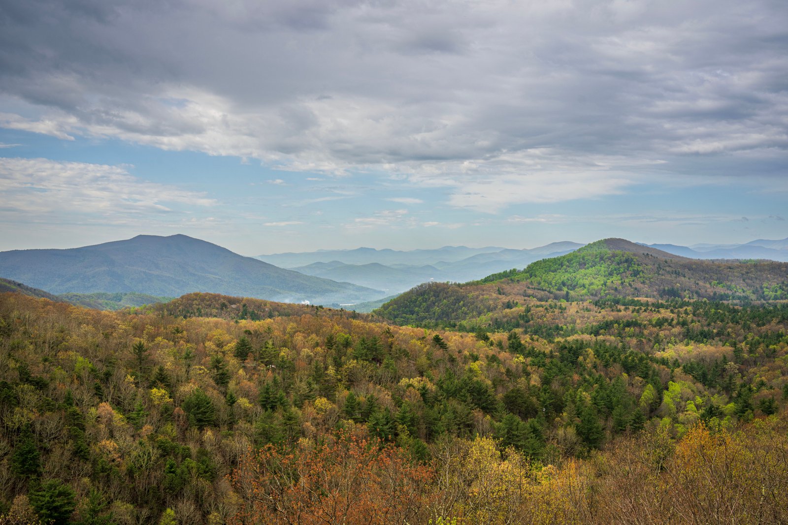 photo of mountains 