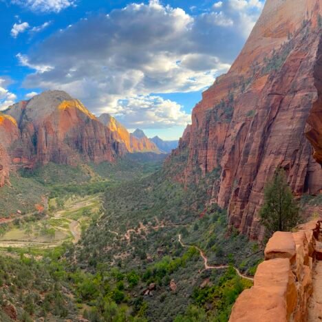 How to Hike The Narrows in Zion: The Ultimate Beginner’s Guide