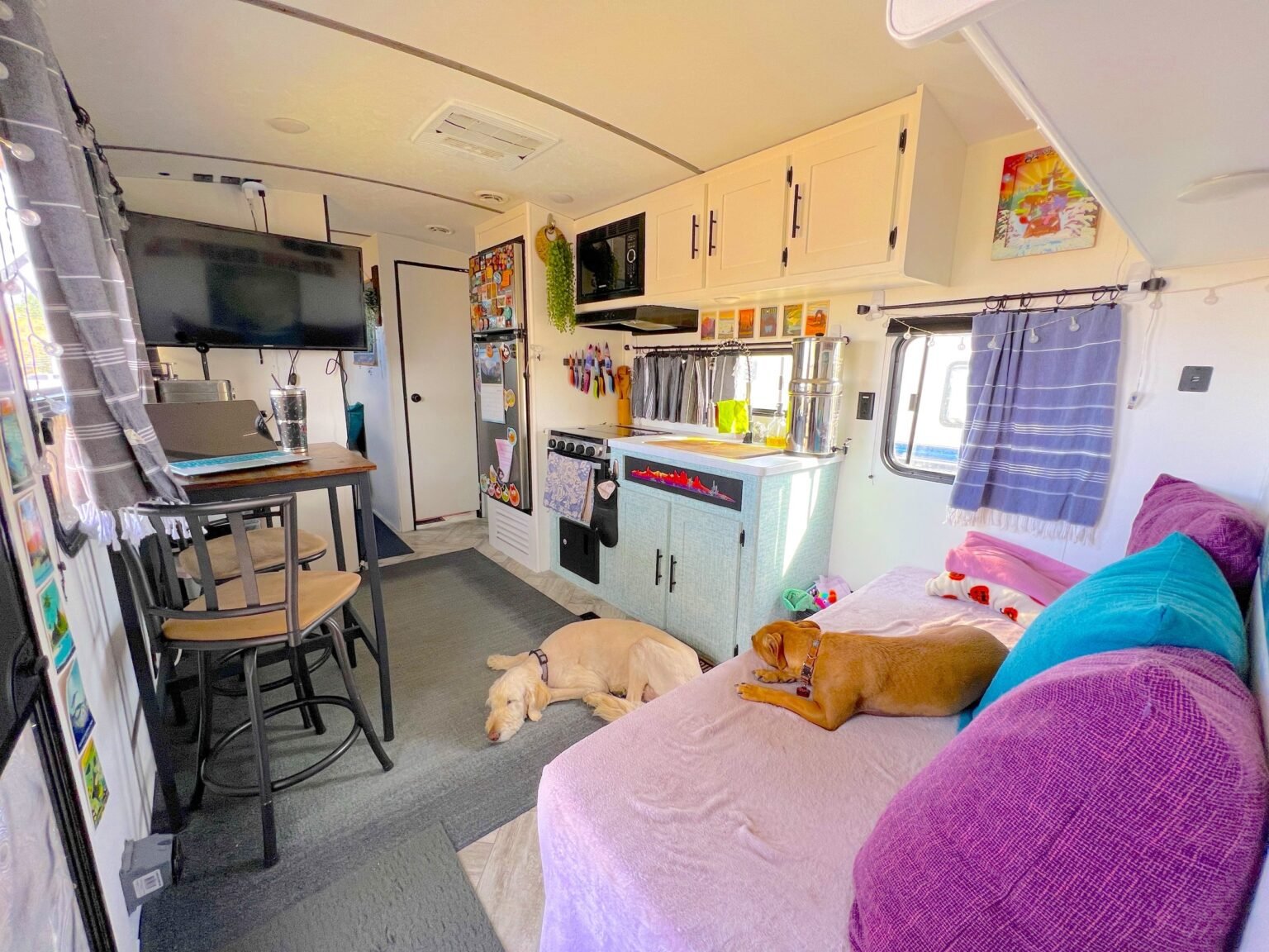 How to Remodel a 30 foot Travel Trailer - Deandra & Mike Travel