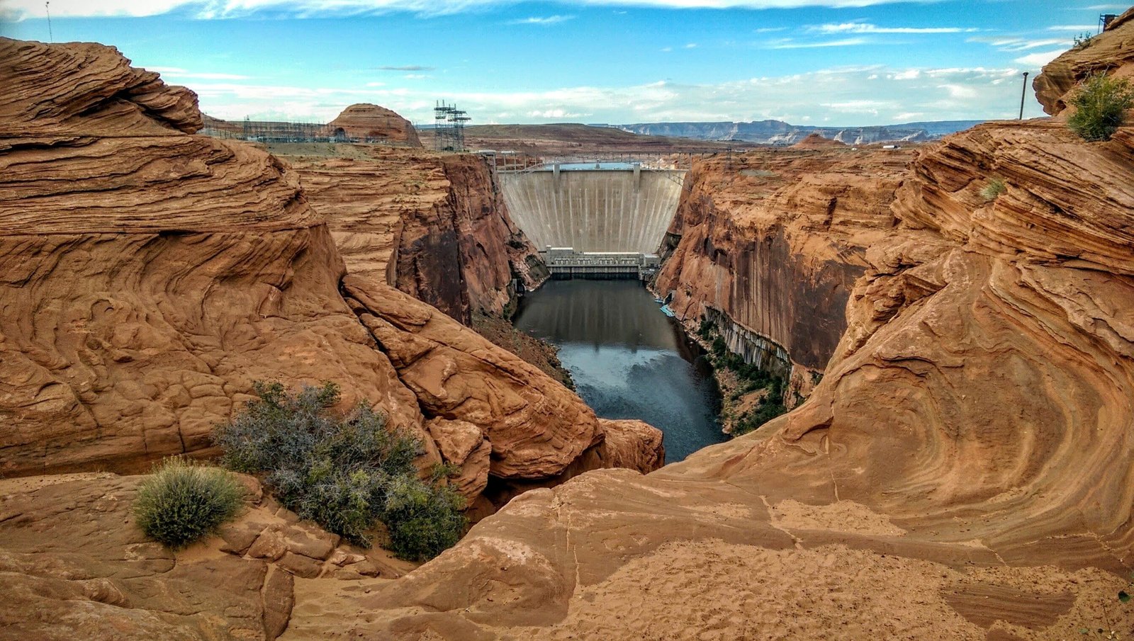 view of glen canyon dam